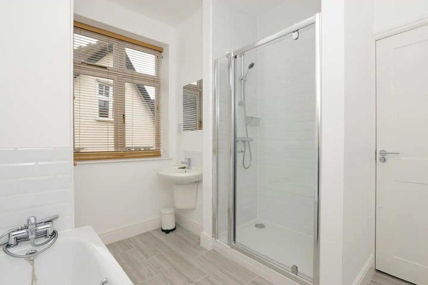 The Dagmar Grove Apartments Nottingham Exteriör bild